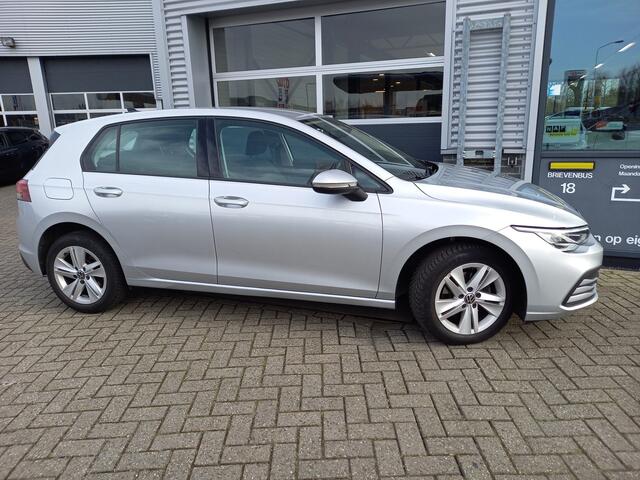 Volkswagen GOLF 1.0 eTSI Life AUT - 1 EIGENAAR - NL AUTO - VIRTUAL COCKPIT -