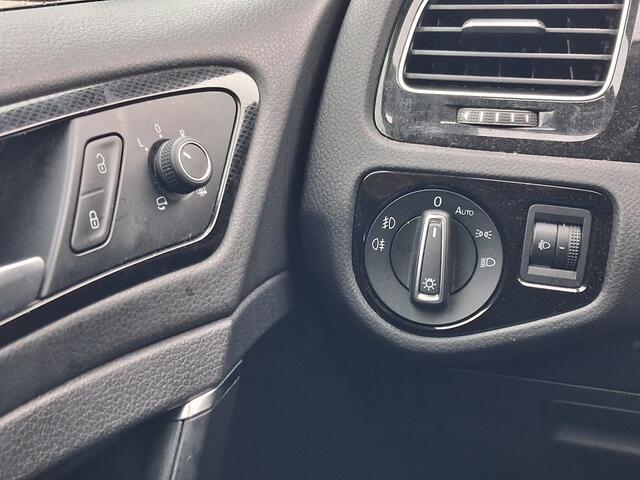 Volkswagen GOLF Variant 1.2 TSI Connected Series | Nieuw Binnen! | Camera | Stoelverwarming | Half leder