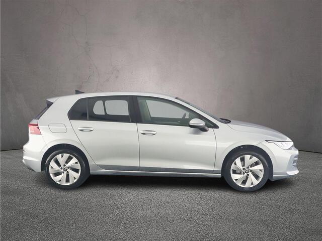 Volkswagen GOLF Life Edition 1.5 eTSI 115pk DSG Automaat Adaptive cruise control, Achteruitrijcamera, LED koplampen, Stoelverwarming, Parkeersensoren, App connect