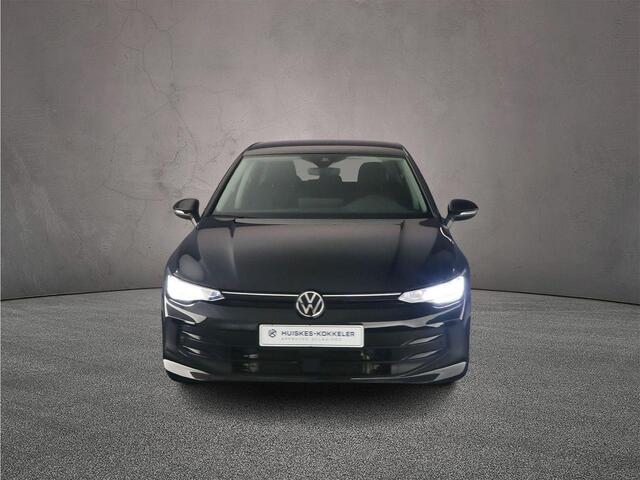 Volkswagen GOLF Life Edition 1.5 TSI eHybrid 204pk DSG Automaat Adaptive cruise control, Achteruitrijcamera, Stoelverwarming, LED koplampen, Parkeersensoren, App connect