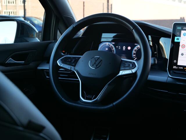 Volkswagen GOLF 1.5 eHybrid 50 Edition 204 Pk Automaat Navi / DAB / Apple Carplay / Camera / Keyless