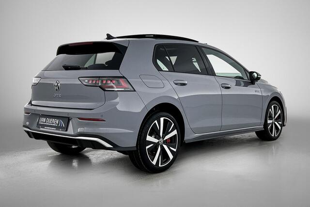 Volkswagen GOLF 1.5 eHybrid GTE Pano, ACC, Carplay, 360* Camera