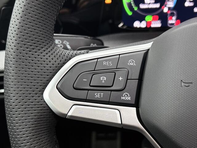 Volkswagen GOLF 1.5 eHybrid GTE Pano, ACC, Carplay, 360* Camera