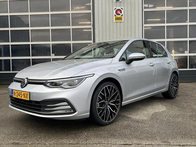 Volkswagen GOLF 1.5 TSI Style GT Stoelverwarming / LED / PDC / 19 inch / Memory stoel