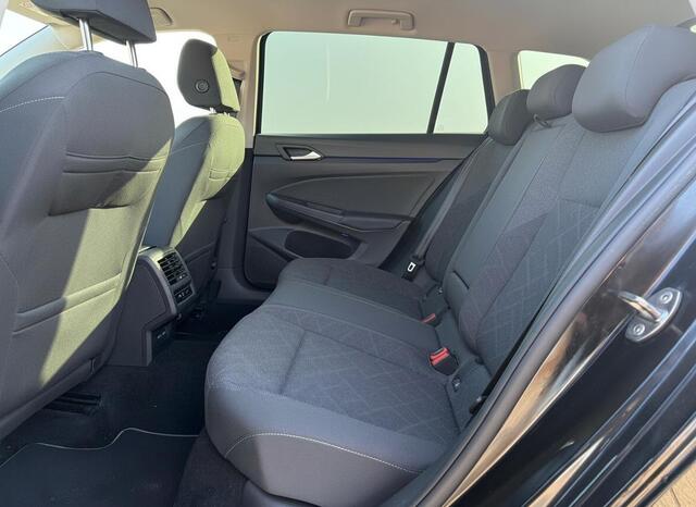 Volkswagen GOLF Variant 1.5 eTSI Life Business