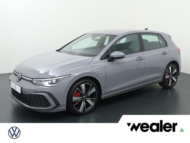 Volkswagen GOLF 1.4 eHybrid GTE | 245 PK | SoH 97% | Climate control | 18" LM velgen | Keyless | Apple Carplay/Android Auto |