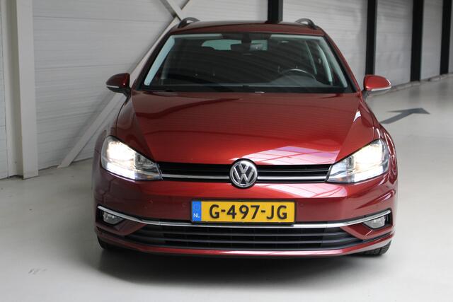 Volkswagen GOLF Variant 1.0 TSI Comfortline Navihgatie | Trekhaak | Climate Control | Cruise Control