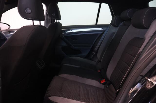 Volkswagen GOLF 1.5 TSI R-Line Highline | LED | ACC | DAB | Carplay | Navigatie