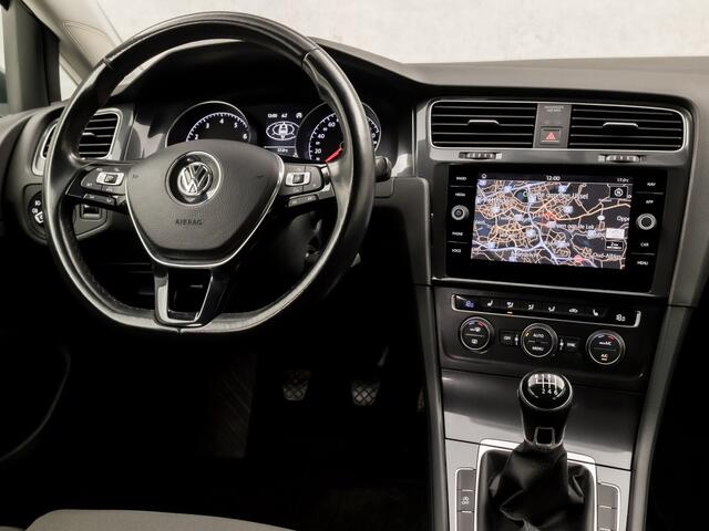 Volkswagen GOLF Variant 1.0 TSI Sportline Automaat (APPLE CARPLAY, GROOT NAVI, CLIMATE, STOELVERWARMING, SPORTSTOELEN, PARKEERSENSOREN, ADAPTIVE CRUISE, LM VELGEN, NIEUWSTAAT)