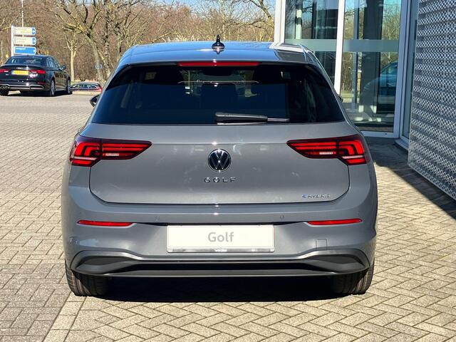 Volkswagen GOLF 8 Life Edition 1.5 eHybrid 150 kW / 204 PK DSG