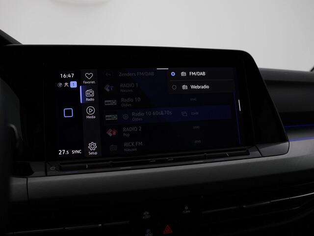 Volkswagen GOLF 1.0 eTSI 110pk Life Business · Apple/Android Car Play · Navigatie · Sfeerverlichting · P-Sensoren · 16'' Inch · Garantie t/m 12-01-2028 of 100.000km