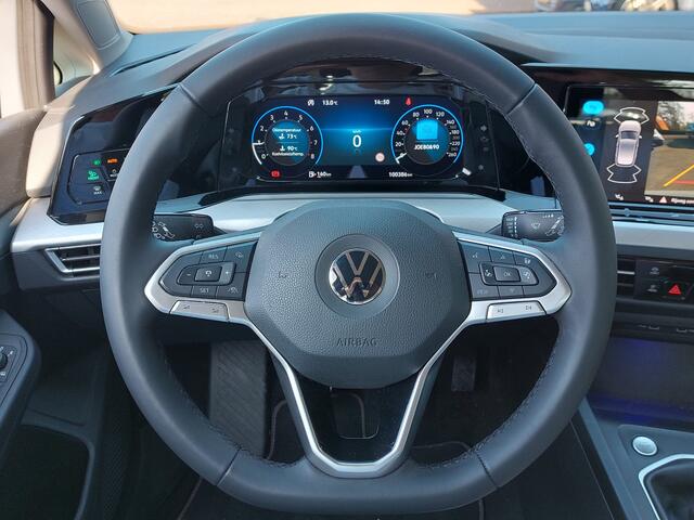 Volkswagen GOLF 1.5 TSI 131pk Life Business | Navi | Apple Carplay | Clima | Adap.Cruise | Led Koplampen | Dodehoek+Rijstrooksensor | Stoel+Stuurwielverwarming | Pdc V+A+Assist+Camera | 17''lm | Trekhaak