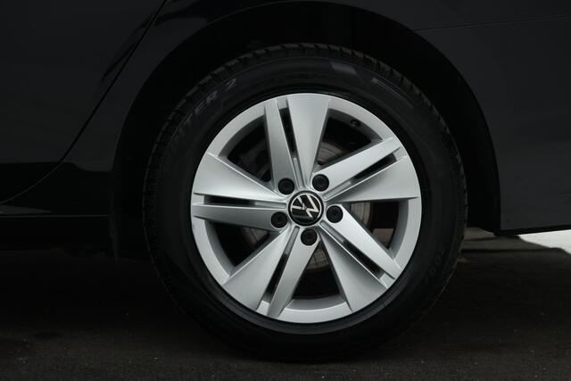 Volkswagen GOLF 2.0 TDI Life Business Automaat, Navigatie,