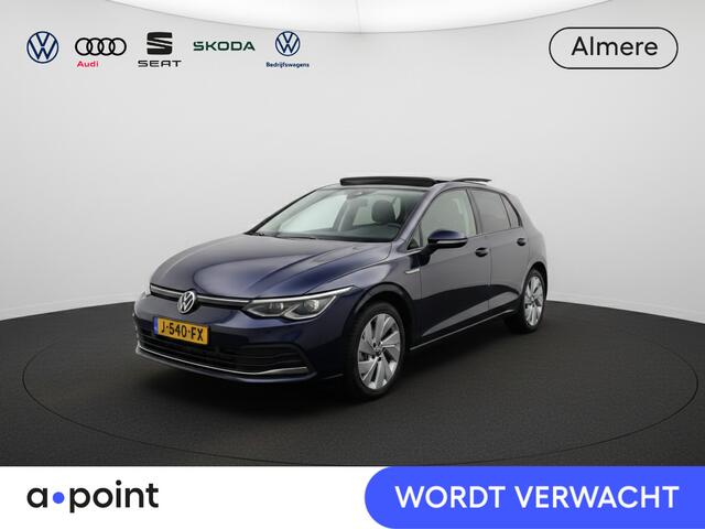 Volkswagen GOLF 1.5 eTSI Style 150 pk Automaat (DSG) | Navigatie | Panoramadak | Parkeersensoren (Park assist) | Achteruitrijcamera | Apple Carplay/Android Auto |