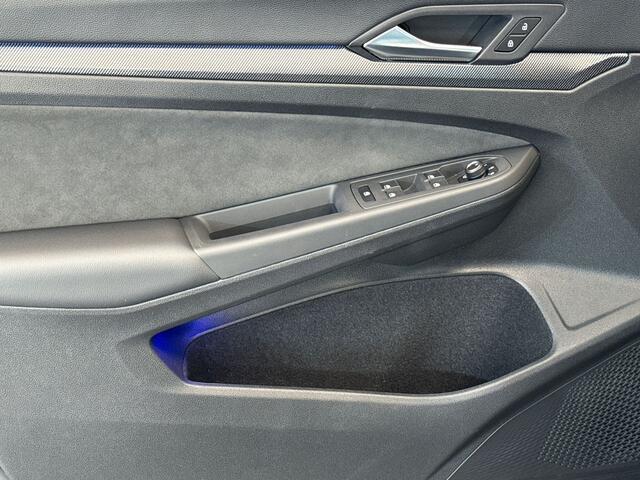 Volkswagen GOLF 1.5 150pk eTSI R-Line Edition Stoelverwarming | Adaptive cruise control | IQ Light