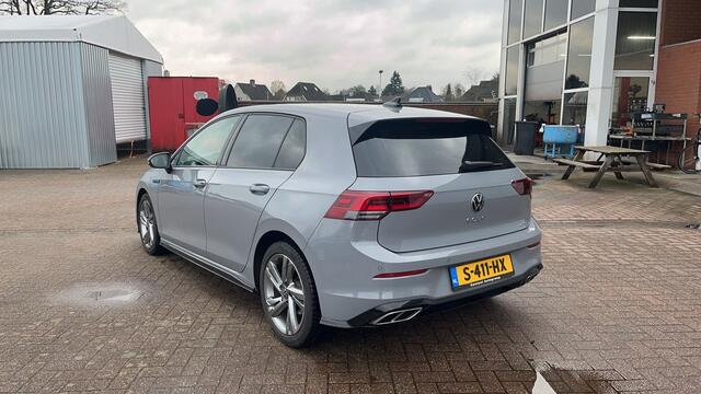 Volkswagen GOLF 1.5 eTSI 130pk R-Line Business DSG / Navigatie / Panoramadak / Stoelverwarming