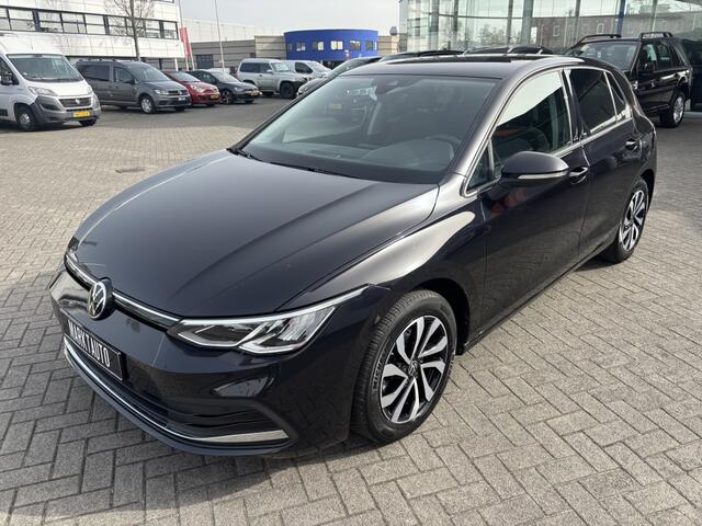 Volkswagen GOLF VIII 1.5 Tsi ACT Active Carplay Cruise Led Stoelverwarming