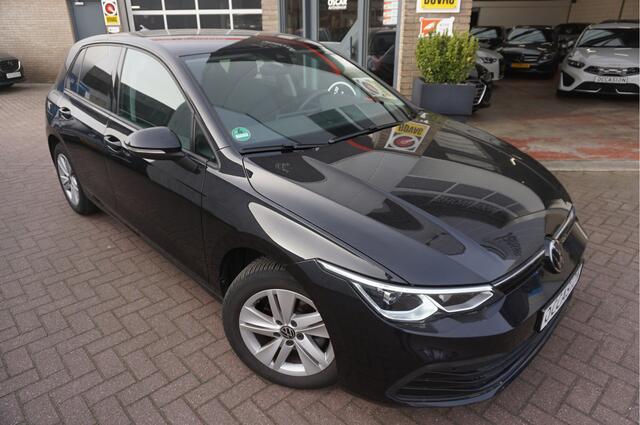 Volkswagen GOLF 1.5 TSI Life Business