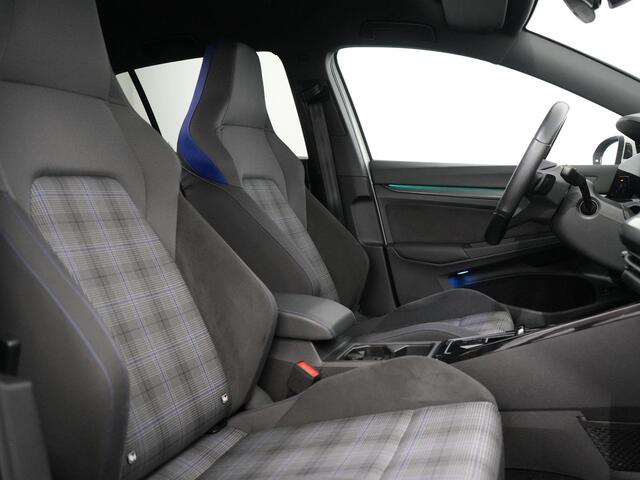 Volkswagen GOLF 1.4 eHybrid GTE | IQ Light | Zwenkhaak | ACC | Assistance pakket |