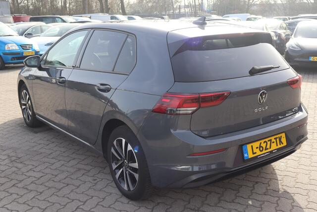 Volkswagen GOLF 1.0 eTSI Life Business BTW auto, Navigatie, Apple Carplay, Stoelverwarming, Automaat, Adaptieve cruise control, BTW Auto