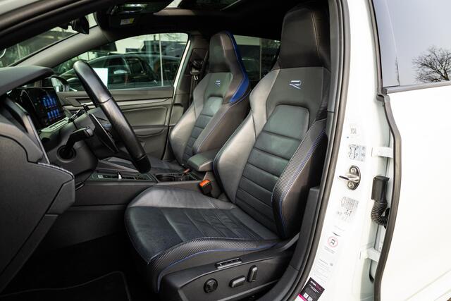 Volkswagen GOLF 2.0 TSI R 4Motion Akraprovic | Stoelventilatie | Nurburgring | Memory | Panoramadak