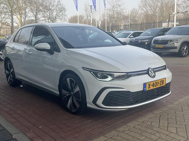 Volkswagen GOLF 1.4 DSG eHybrid GTE / Achteruitrij camera / Stoel verwarming / Navigatie / 18'' LMV