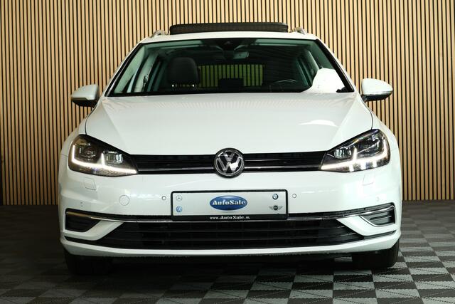 Volkswagen GOLF Variant 1.4 TSI Highline PANO NAVI CARPLAY STOELVW "17