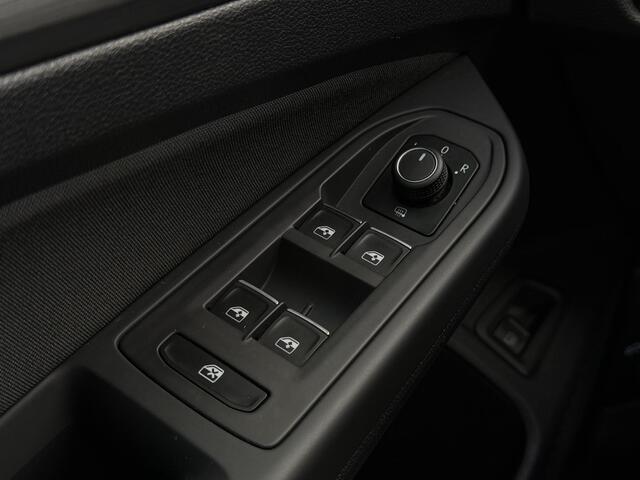 Volkswagen GOLF 1.4 eHybrid Style | trekhaak | Stoel + Stuur verwarming | Carplay |