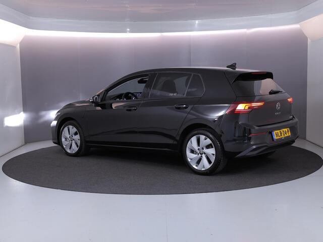 Volkswagen GOLF 1.5 eHybrid Life Edition 204 pk Automaat (DSG) | Verlengde garantie | Navigatie | Parkeersensoren (Park assist) | Achteruitrijcamera |
