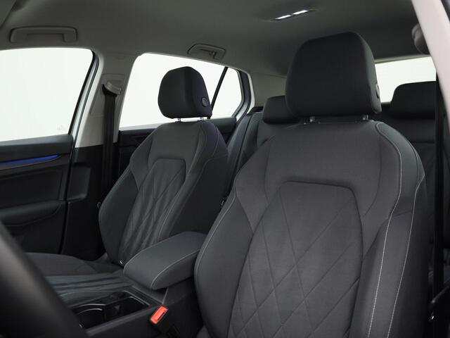 Volkswagen GOLF 1.4eHybrid 110kW/204PK Style DSG · Apple/Android Car Play · Stoel- & Stuurverwarming · Navigatie