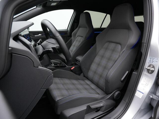 Volkswagen GOLF 1.4 eHybrid 245 pk GTE | Stuur-/stoelverwarming | Adaptive Cruise | Navigatie | Parkeersensoren voor/achter