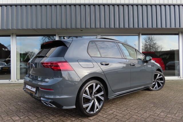 Volkswagen GOLF 1.5 eTSI R-Line