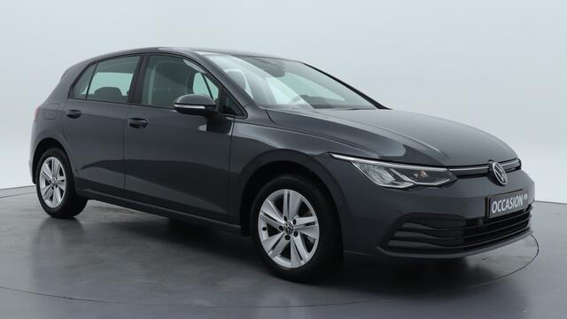 Volkswagen GOLF 1.0 eTSI 110pk DSG Life Navigatie Stoel verwarming