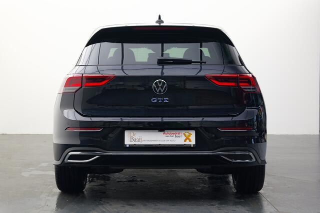 Volkswagen GOLF 1.4 eHybrid GTE | 18'' Licht metaal | Carplay | Winterpakket