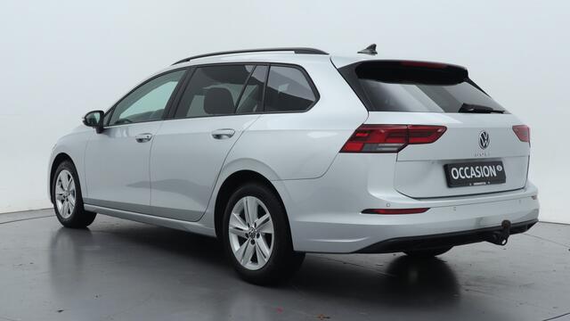 Volkswagen GOLF Variant 1.0 TSI 110pk Life / Navigatie / Parkeersensoren / Trekhaak