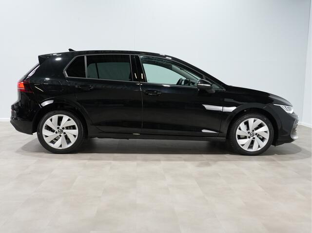 Volkswagen GOLF 1.5 150pk eHybrid Life Edition KM aanpassen syntec verhuur 201