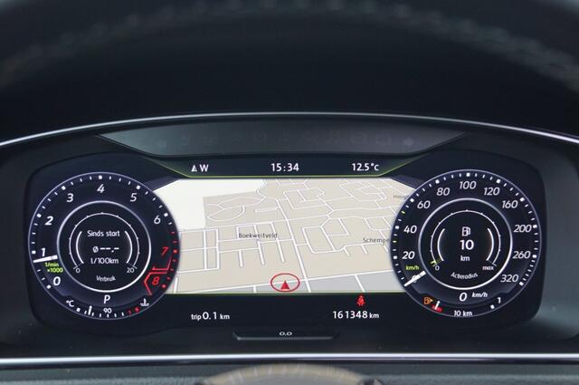 Volkswagen GOLF R 2.0 TSI 4-motion (400pk) Pano/Porsche remmen/Motec/DCC/Leer/Dynaudio