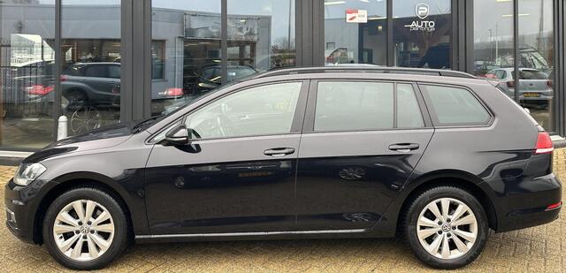 Volkswagen GOLF Variant 1.0 TSI Comfortline | Zeer Nette Staat | AUTOMAAT | NL AUTO | Parkeersensoren Voor en Achter | Adaptive Cruise Controle | All Season Banden | Navigatie | 2 Sleutels |
