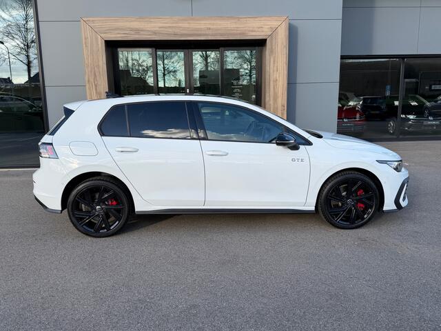 Volkswagen GOLF 1.5 eHybrid GTE 272pk | Black Style | 360 Camera | IQ light | Keyless | Head-up | Rijklaar incl. garantie