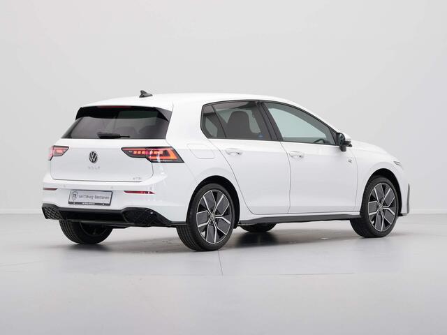 Volkswagen GOLF 1.5 eTSI 150pk DSG R-Line Edition Navigatie 360 Camera Acc Stoel/Stuurverwarming Carplay