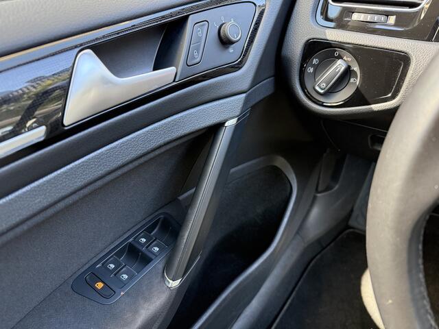 Volkswagen GOLF Variant 1.0 TSi 110pk DSG Aut. Highline, Navi & CarPlay | Clima