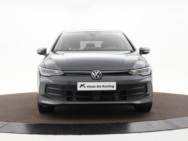 Volkswagen GOLF 1.5 204pk DSG eHybrid Life Edition · Camera · Stoel-&Stuurverwarming · Apple/Android Car Play · 18'' Inch · Garantie t/m 10-06-2029 of 100.000km