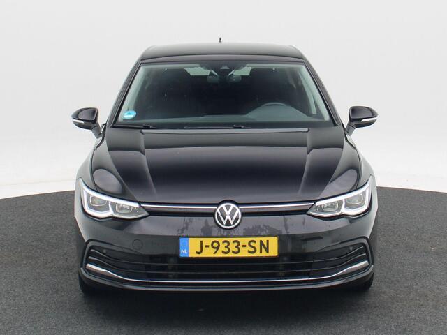 Volkswagen GOLF 1.5 eTSi 150 Pk Automaat Style | Adaptive Cruise | Climatronic | Camera | CarPlay | Navigatie | 17 Inch