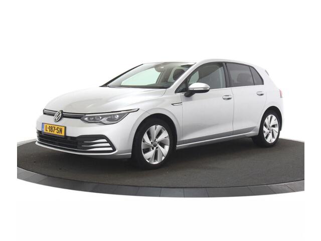 Volkswagen GOLF 1.5 TSI Life Bussines Stoelverwarming Navi Led