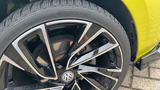 Volkswagen GOLF 1.0 eTSI Life Business / + 19"winterset / adaptieve cruisecontrol / navigatie