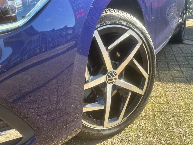 Volkswagen GOLF 1.5 eTSI Style El. Schuif/Kanteldak Navi 360 camera Sens