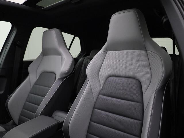 Volkswagen GOLF 1.5eHybrid 200kW/272PK Black Style GTE · Panoramadak · 360°Camera + Parkeersensoren · Leder · Elektrische stoelverstelling · HEAD-UP Display · Garantie t/m 15-04-2030 of 100000km