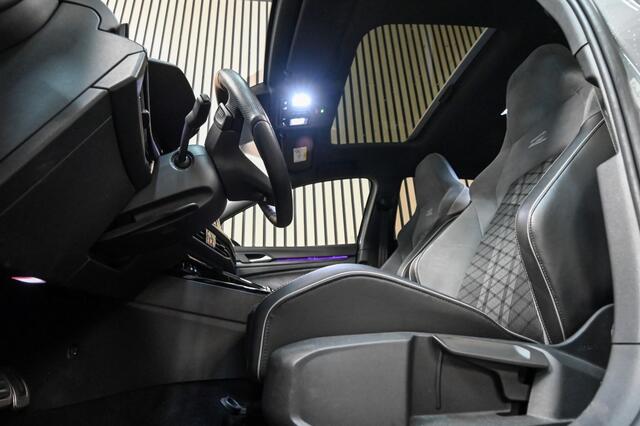 Volkswagen GOLF 1.5 eTSI R-Line | PANO | ACC | HARMAN KARDON | HUD | STOELVERWAR