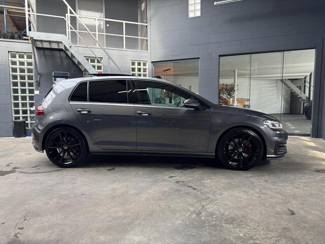 Volkswagen GOLF 2.0 TSI GTI PERFORMANCE PANO-VIRTUAL-KEYLESSACC