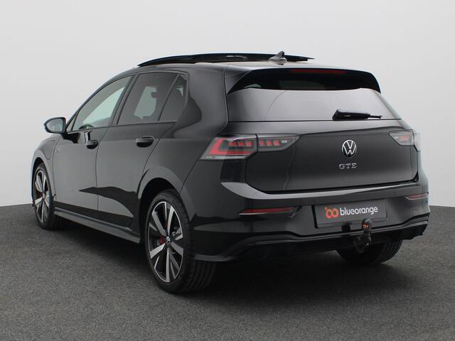 Volkswagen GOLF 1.5 eHybrid GTE 272PK DSG SOH 100%, Pano-Schuifdak, Trekhaak, Black Style, Leder, 360gr. Camera, Head-Up Display, 18" LM Velgen, Matrix LED-Verlichting, Memorystoel